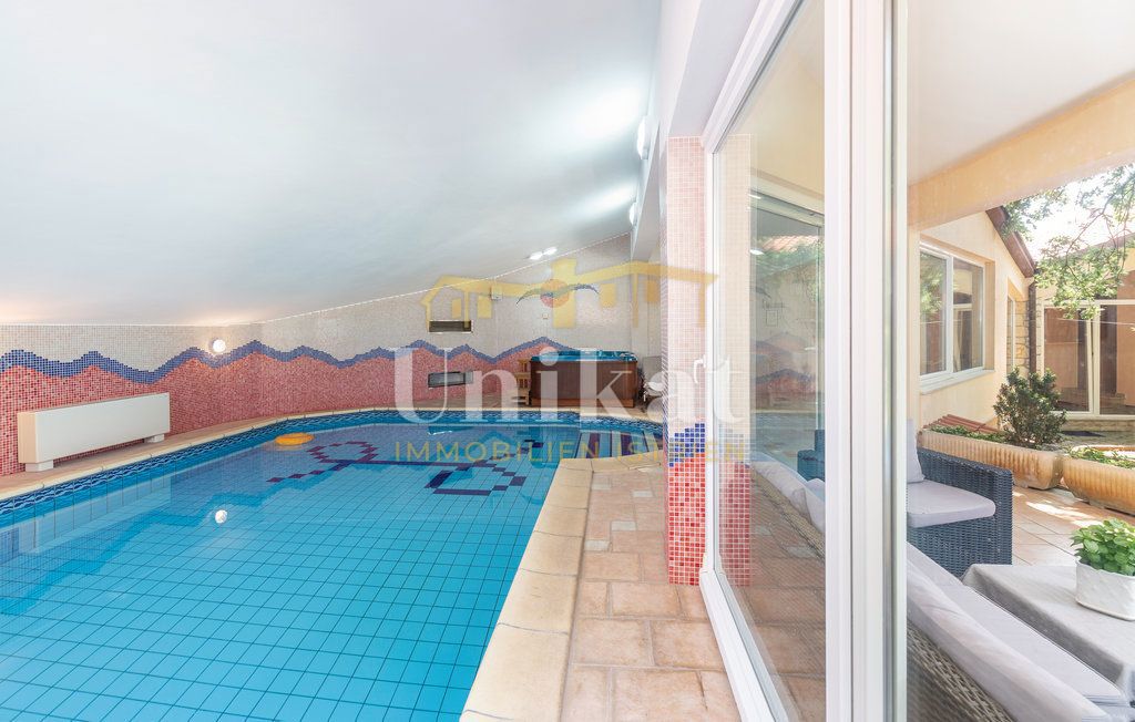 Enonadstropna hiša z wellness prostorom